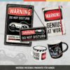 Nostalgic-Art Targa da Appendere Genius at Work – Idea Regalo per i nostalgici, in Metallo, Decorazione con Design Vintage, 10 x 20 cm 28007 - immagine 4